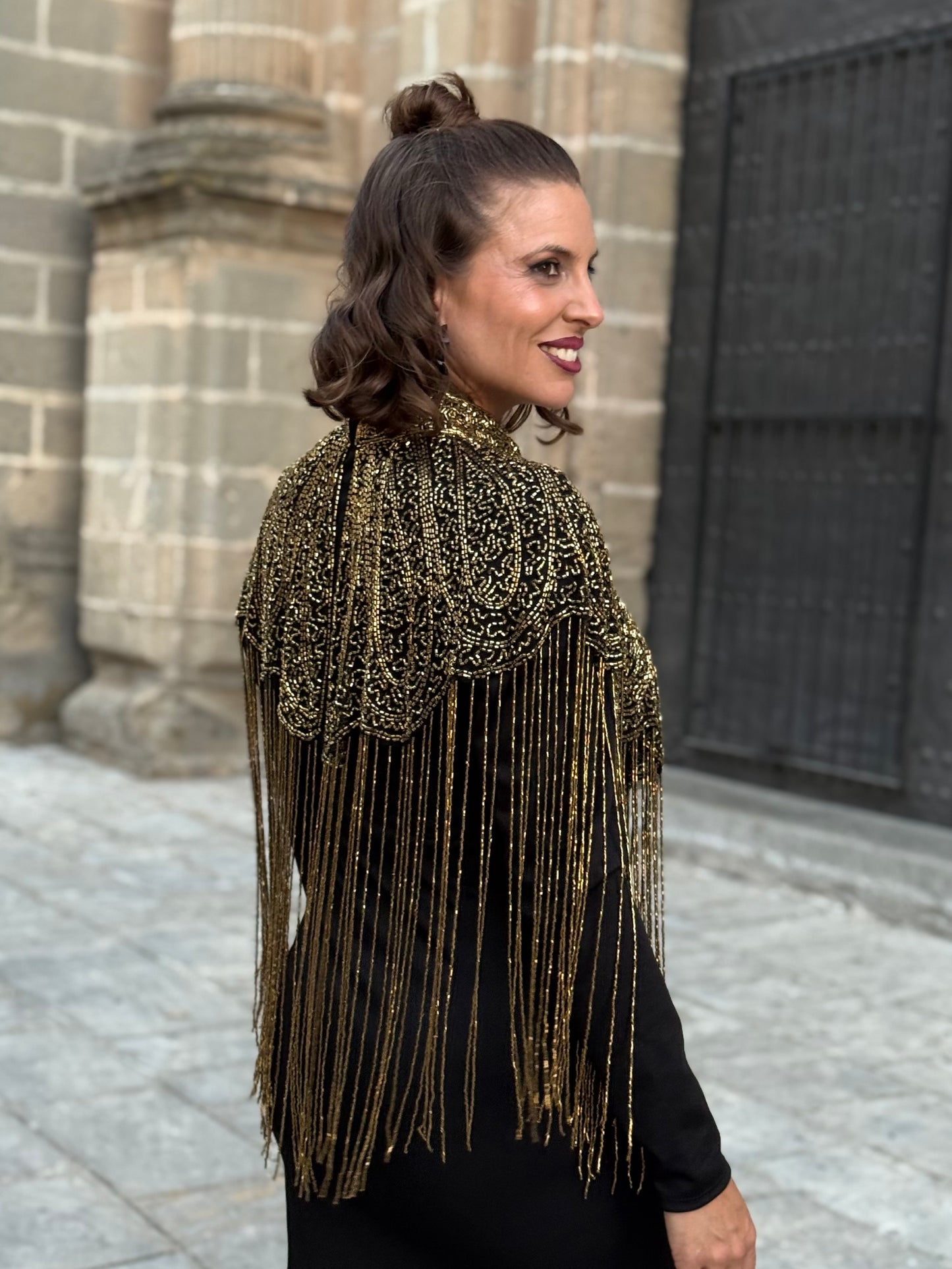 Capa de Pedrería Dorada Cleopatra
