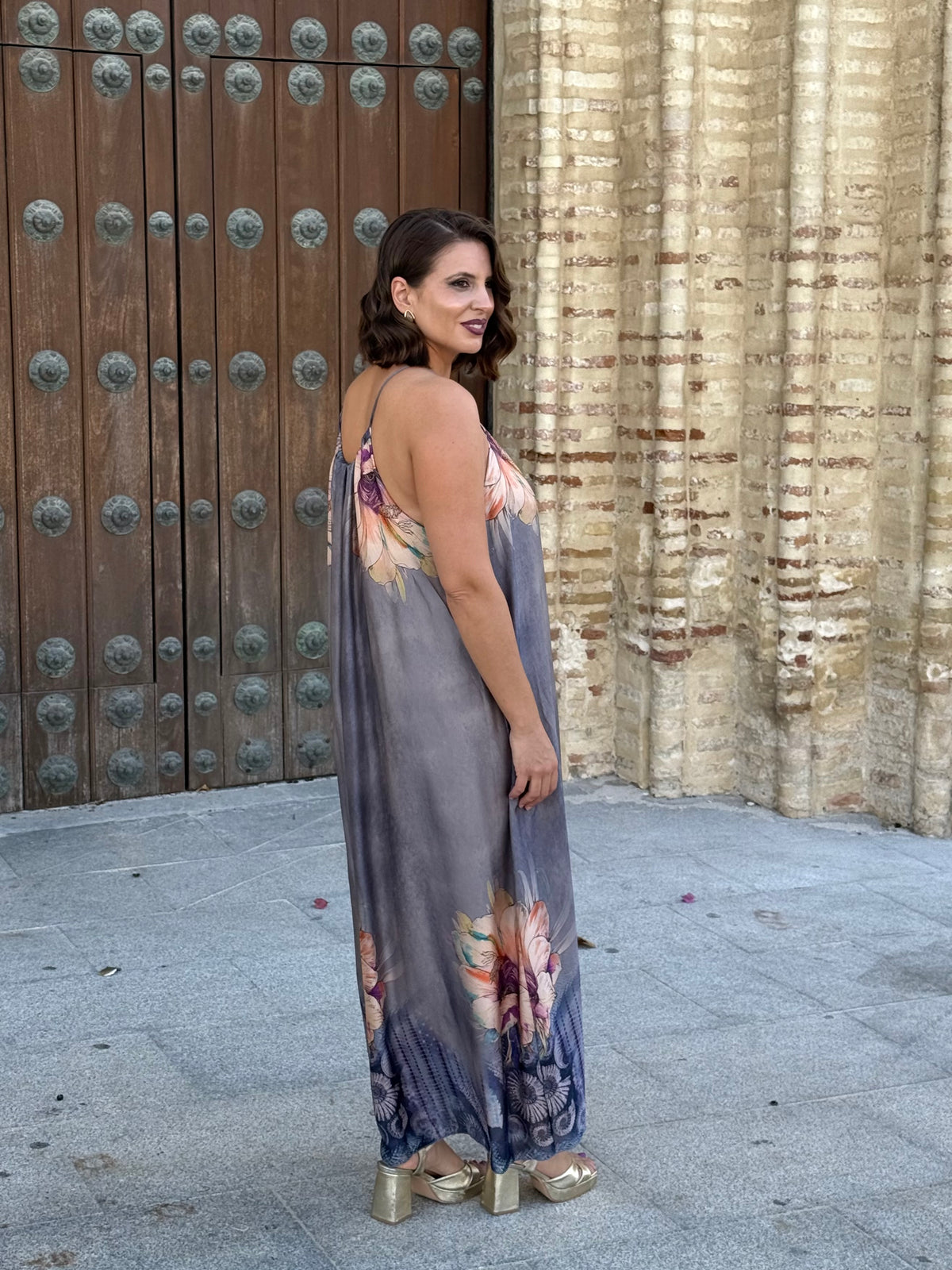 Vestido + Capa Samira Gris