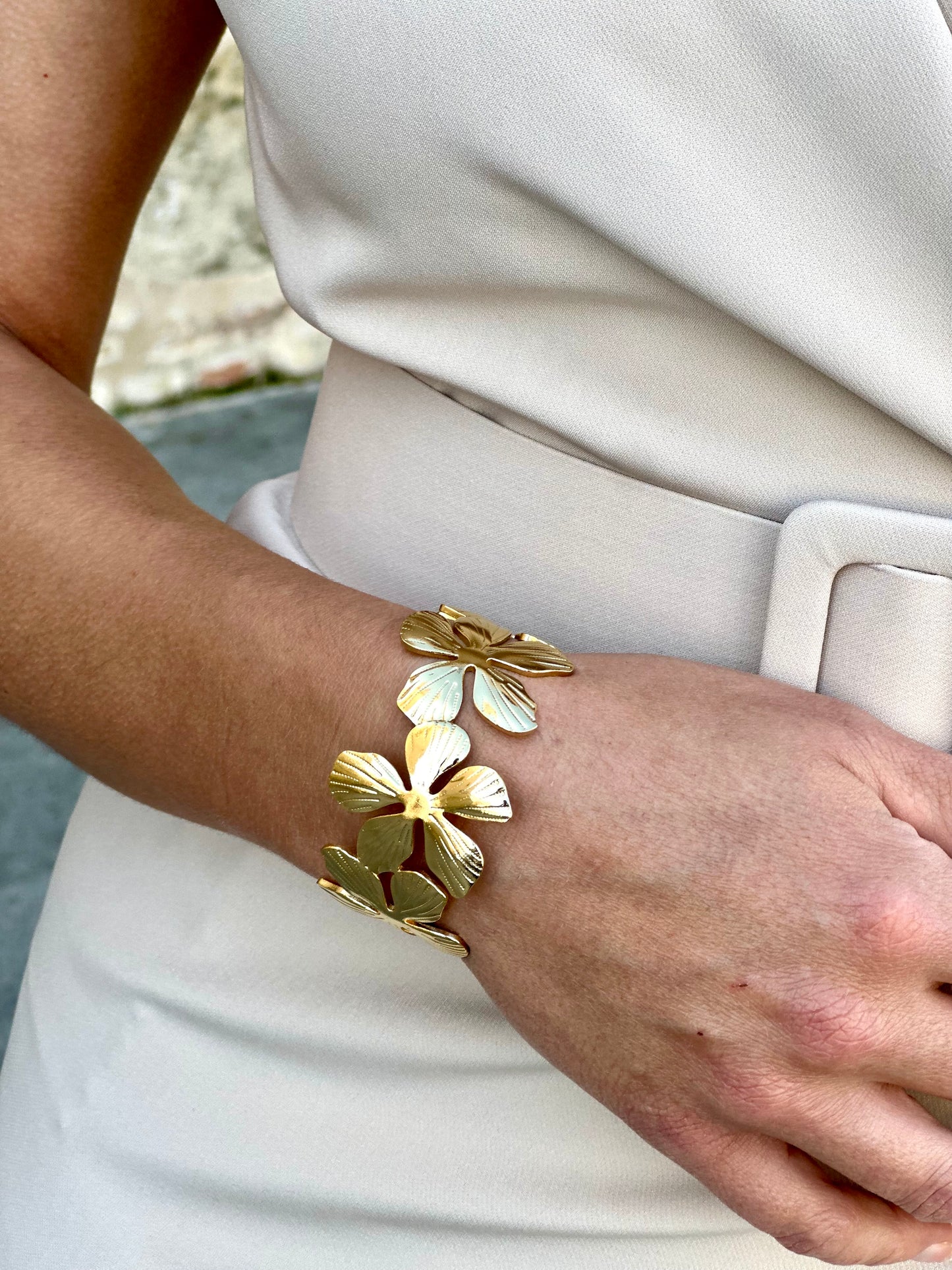 Pulsera Floral Dorada