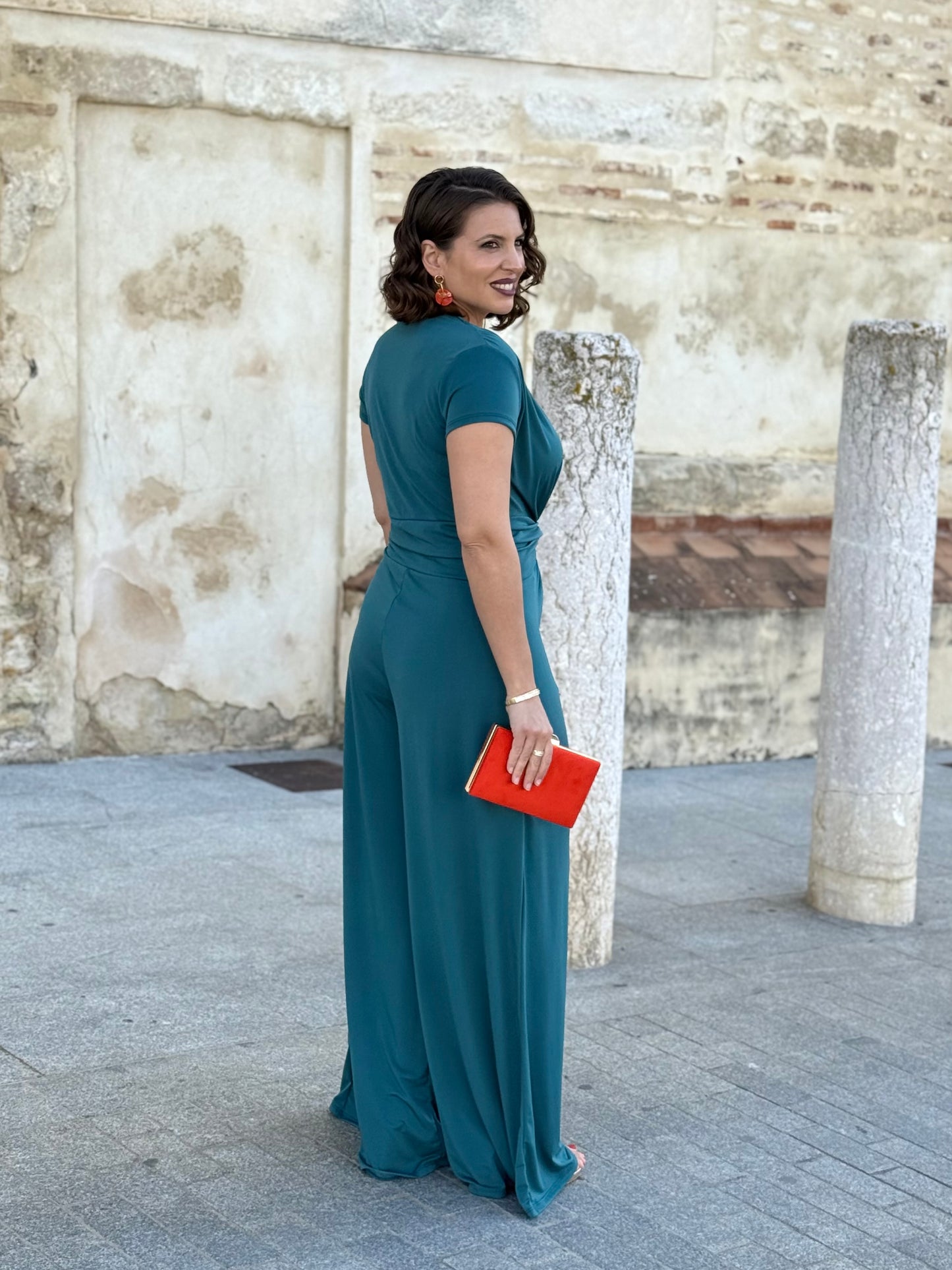 Mono Sabrina Petróleo