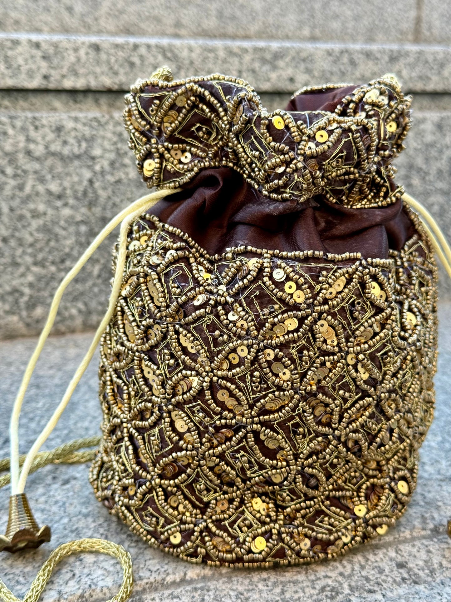 Limosnera Tataki Marrón