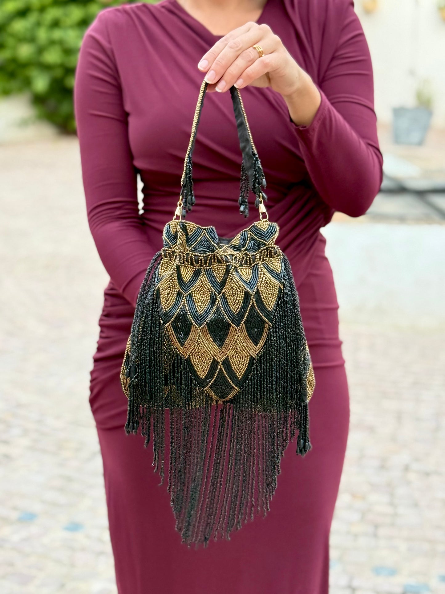 Limosnera Glam Negra/Dorada