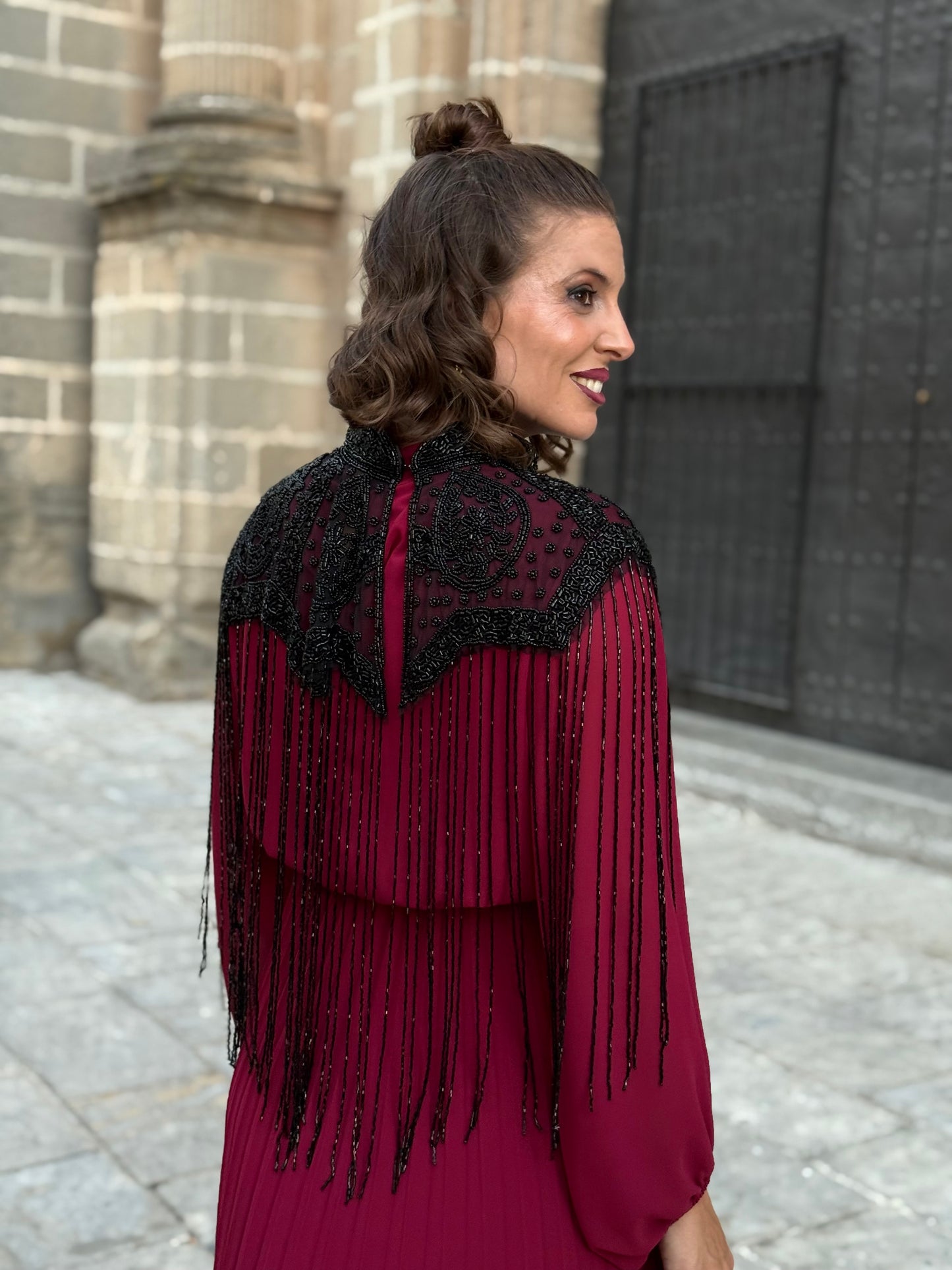 Capa de Fiesta de Pedrería Negra