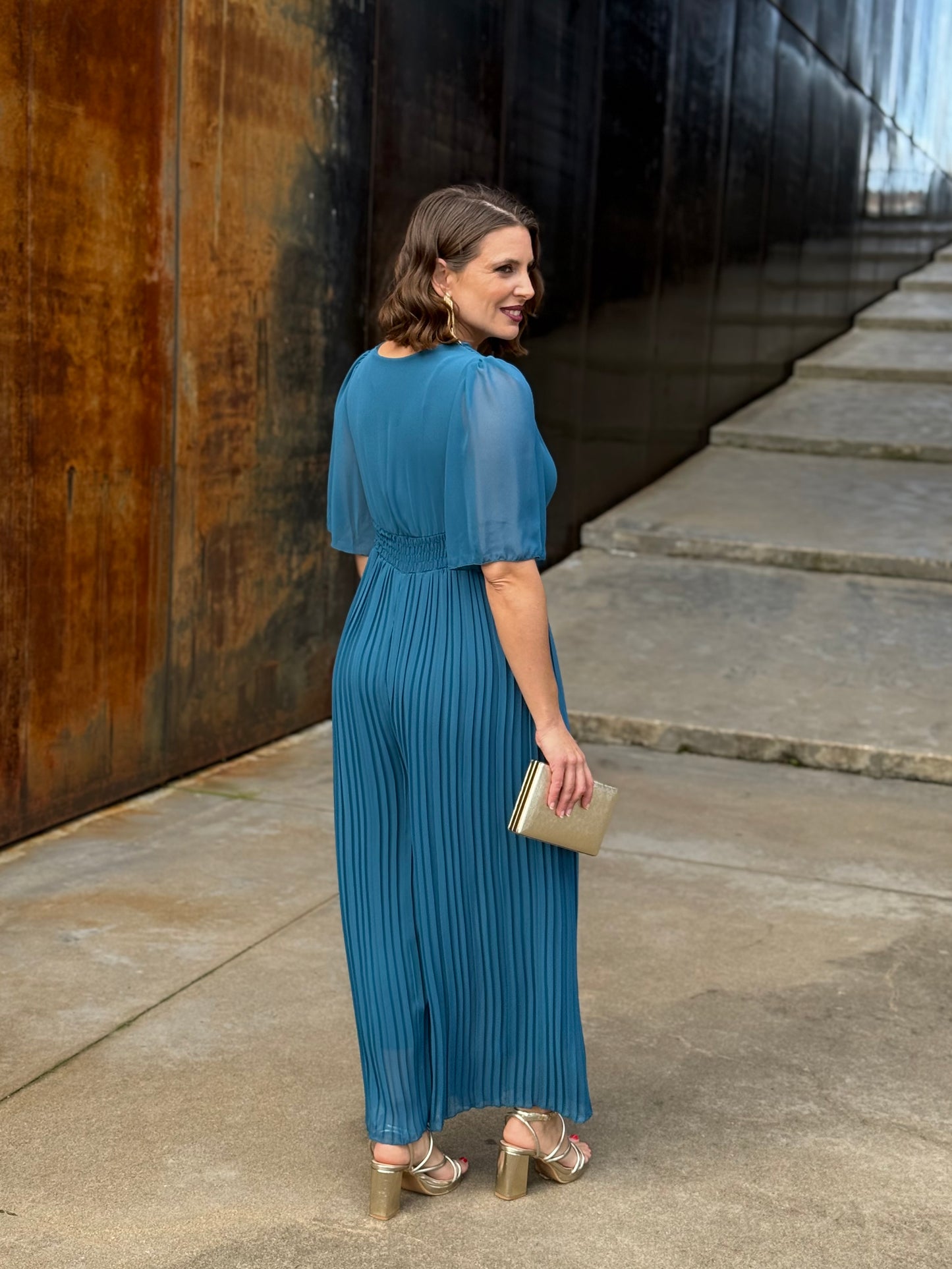 Mono plisado Petróleo