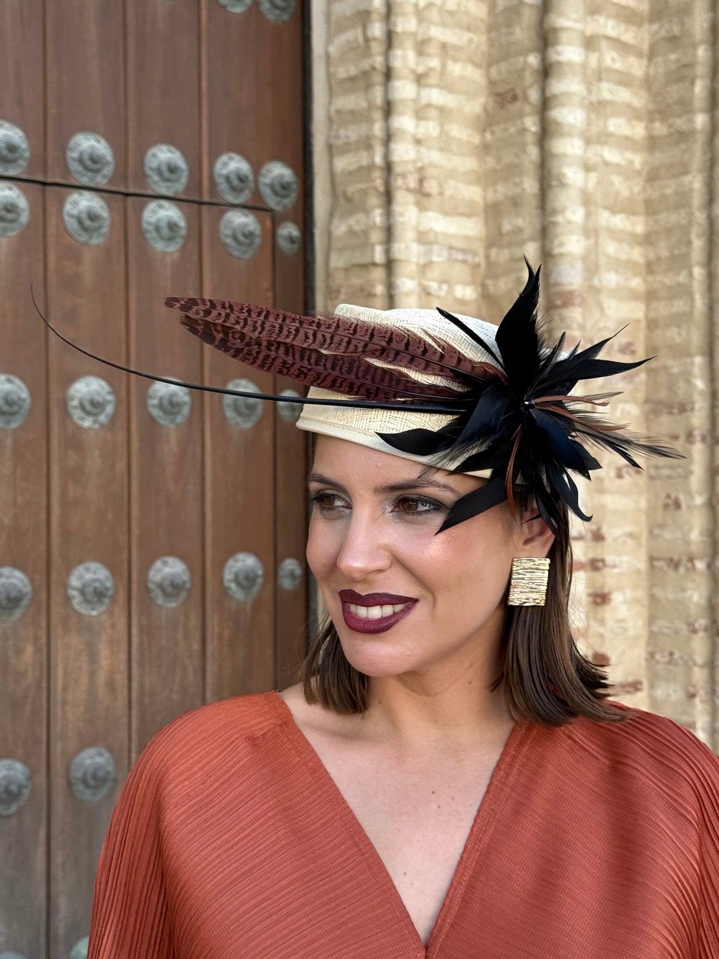 Tocado Natural con Plumas Negra y Marrón