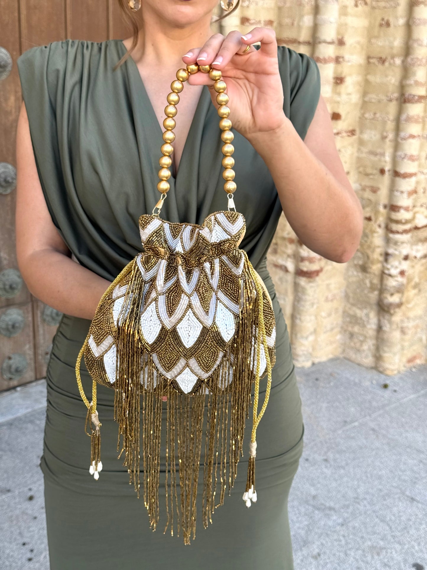 Limosnera Glam Dorada/Blanca