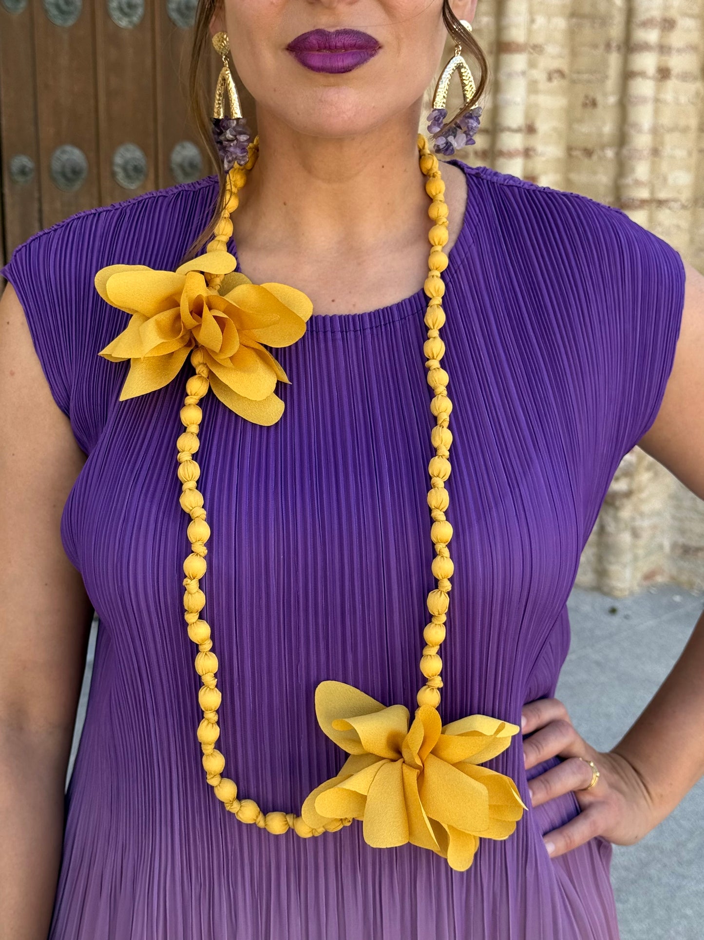 Collar Esmeralda Mostaza