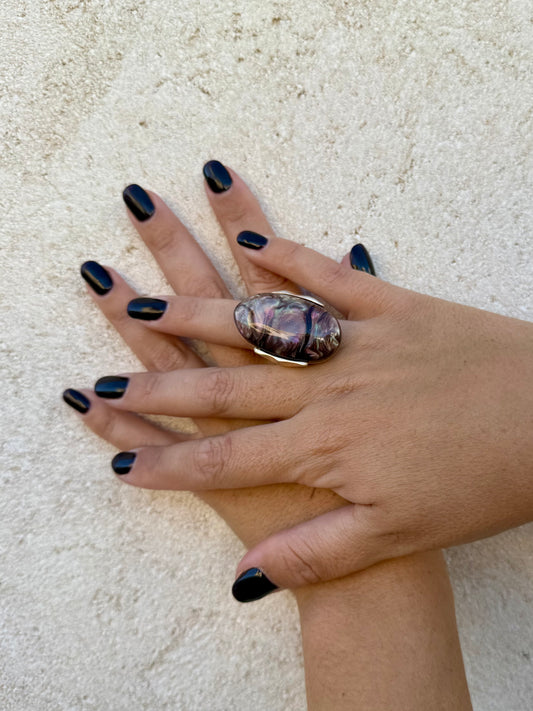 Anillo Galaxia Irisada Alargado