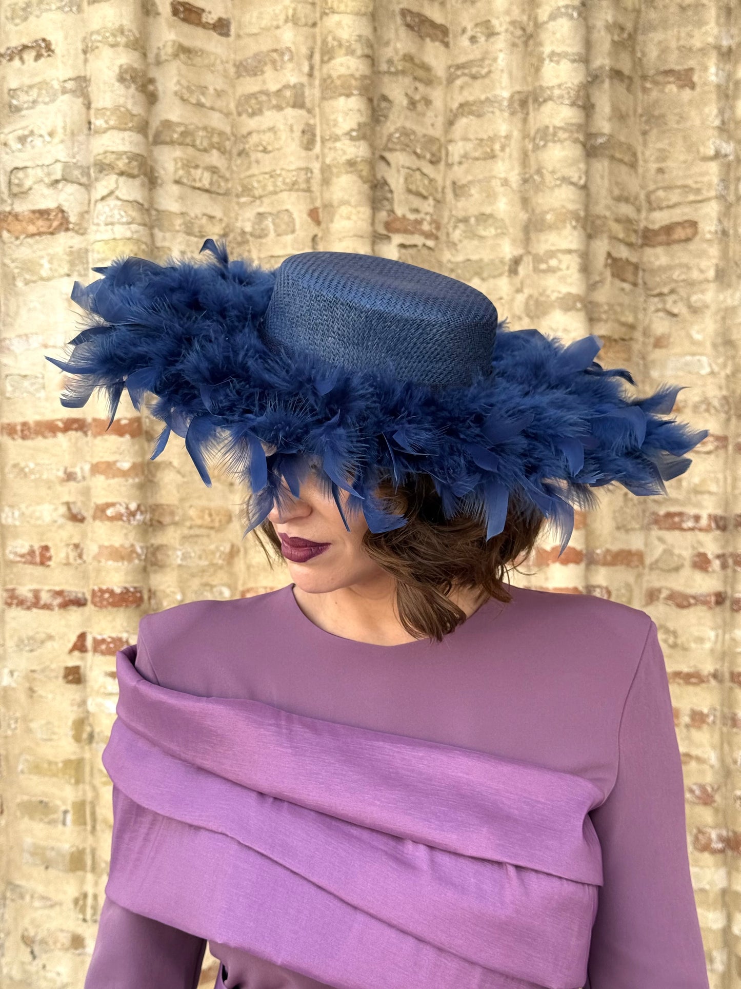 Pamela Pasión Plumas Azul Marino
