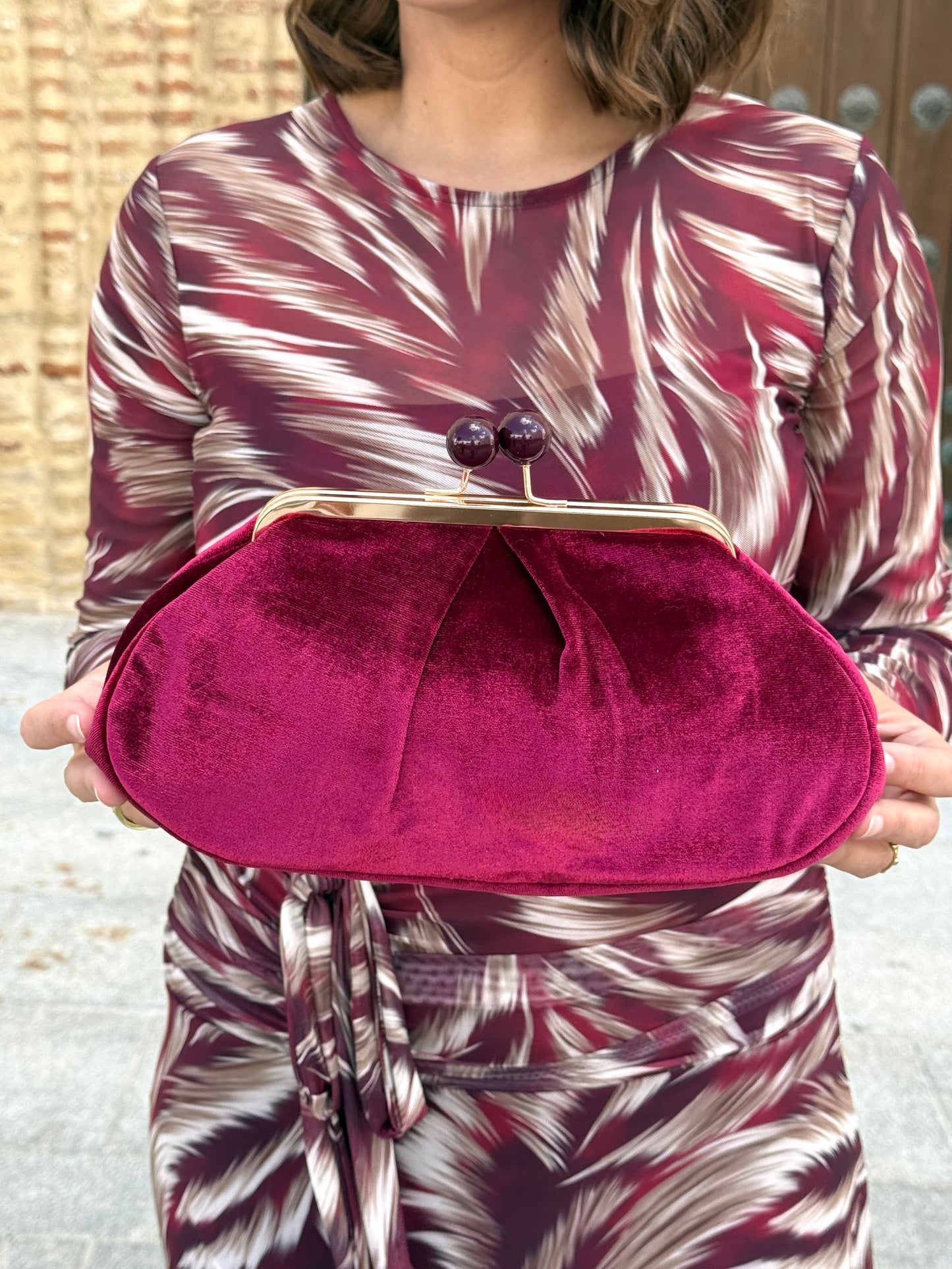 Bolso Clutch de Terciopelo Burdeos
