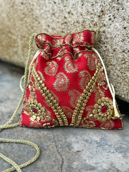 Limosnera Dubái Roja