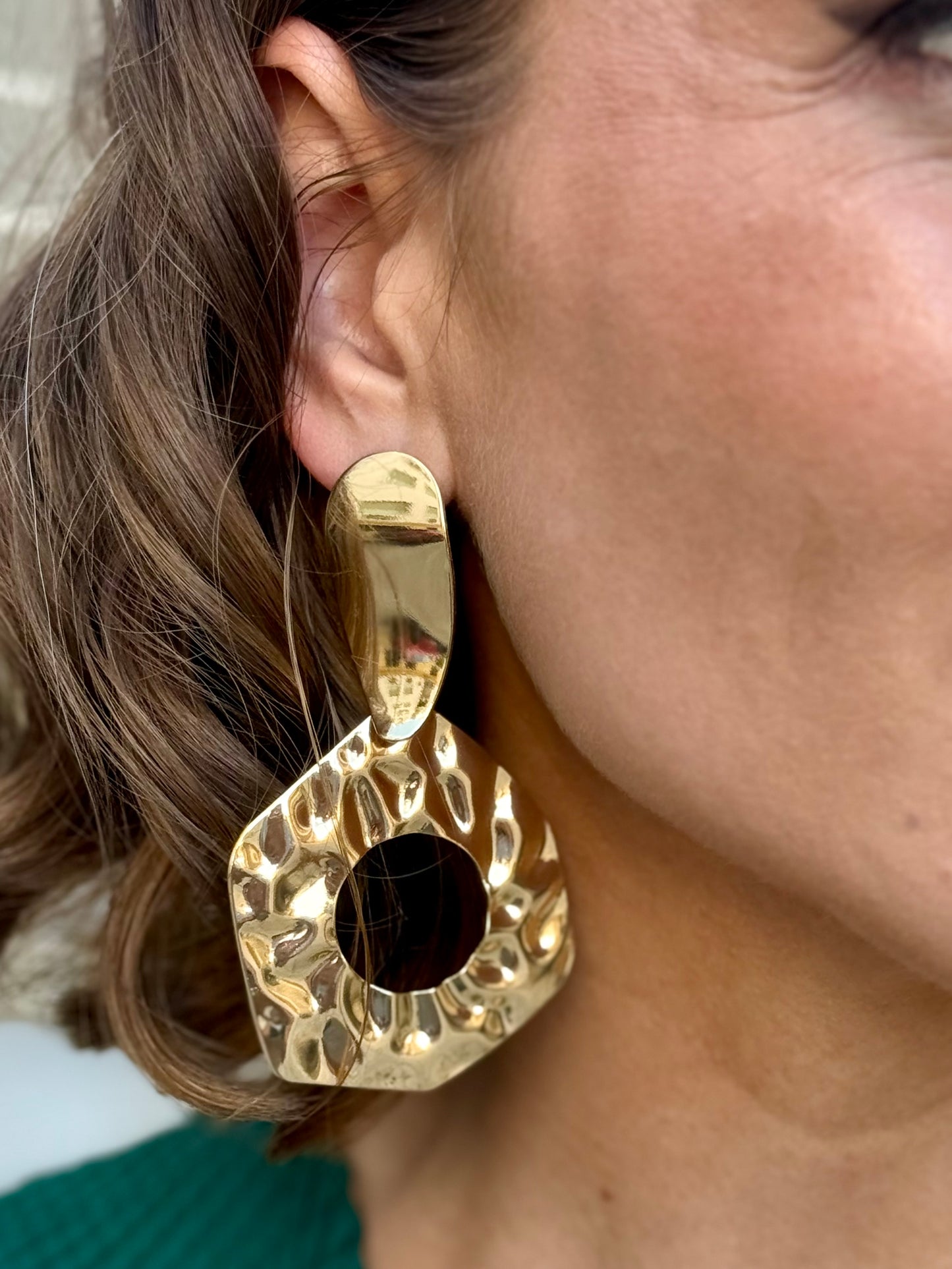 Pendientes Leo Dorado