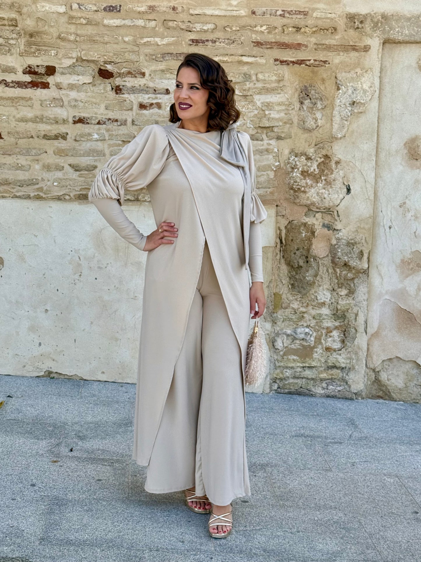 Conjunto Camelia Beige