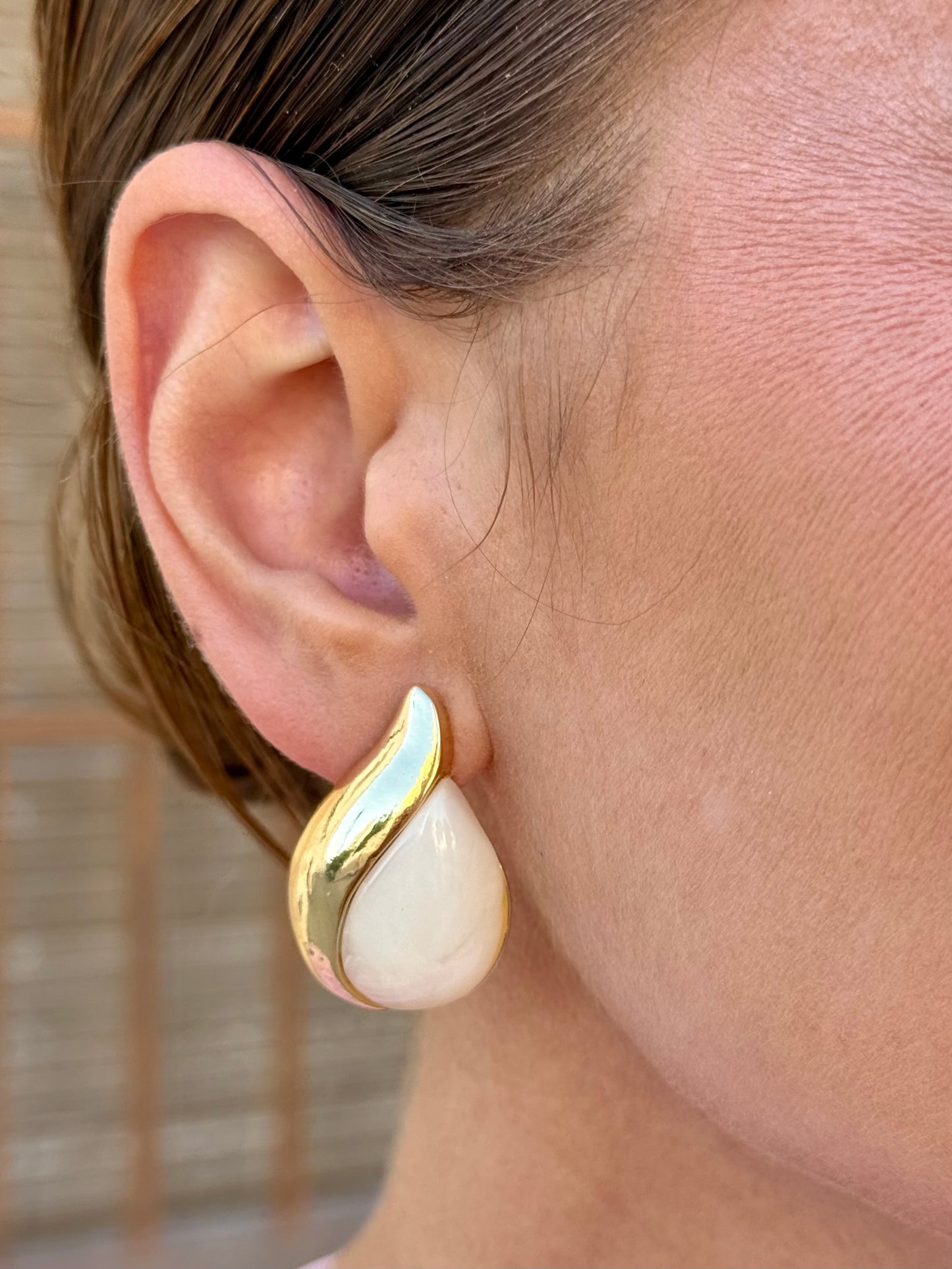 Pendientes Silueta Beige