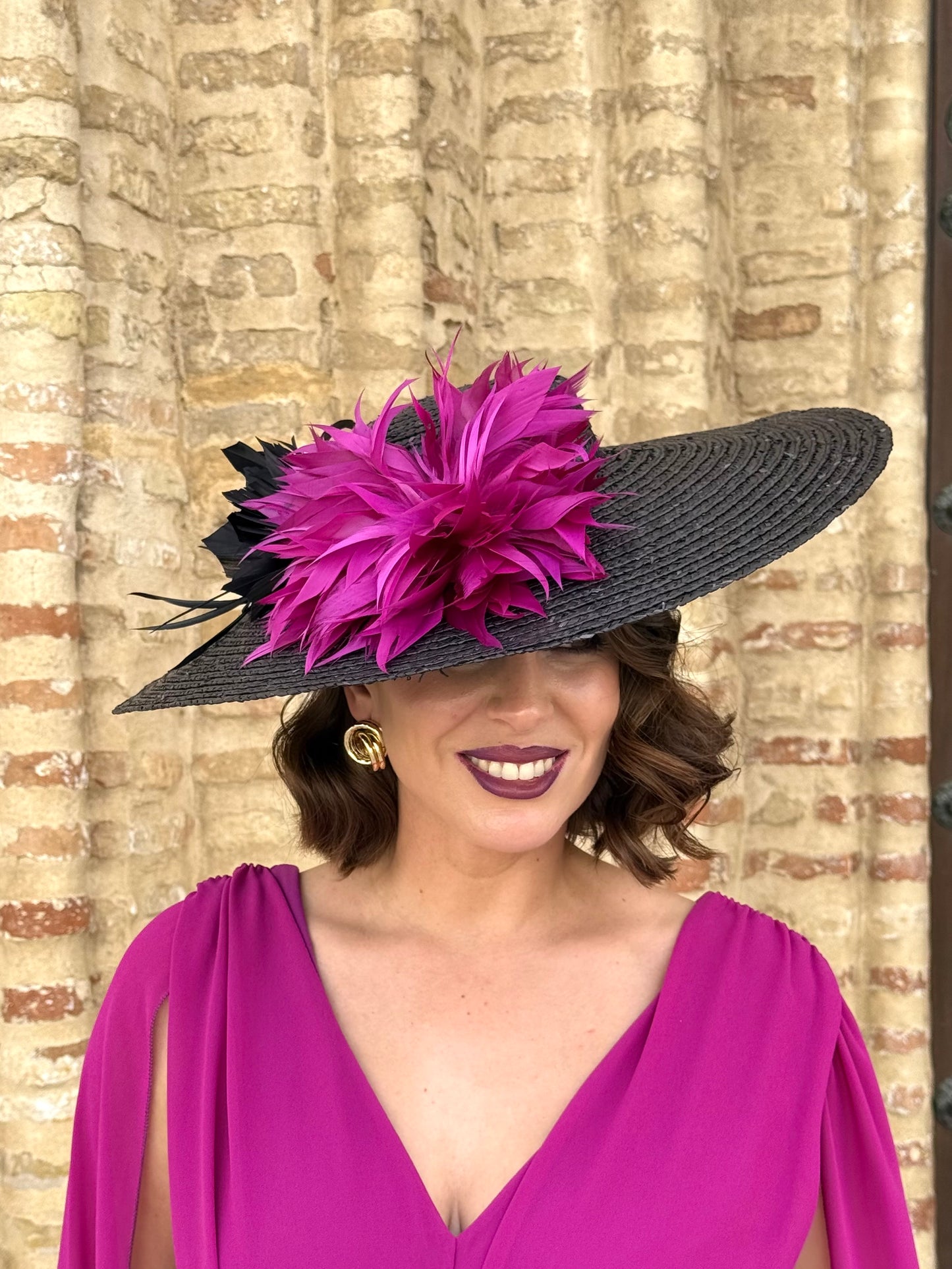 Pamela Negra Con plumas