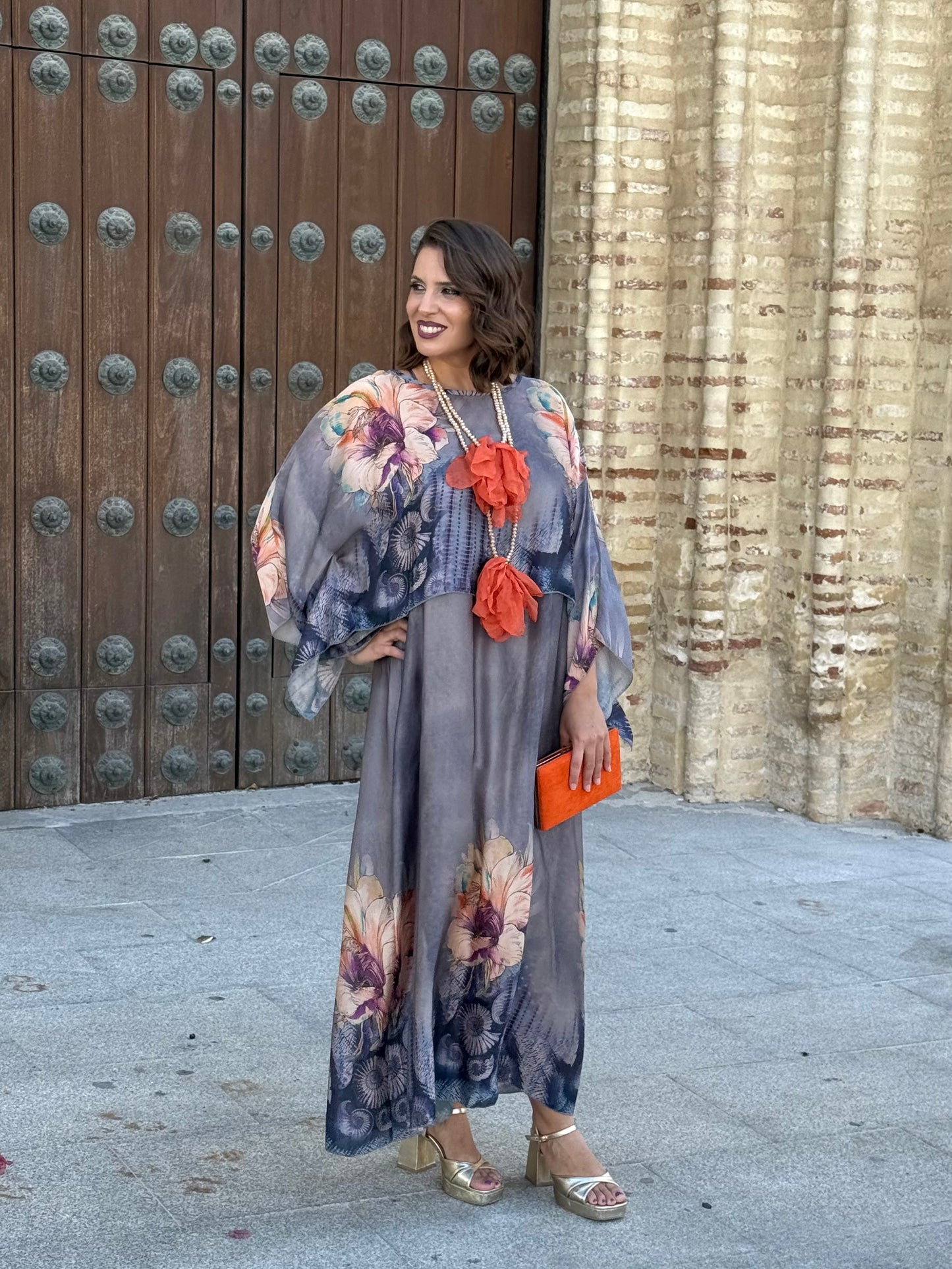 Vestido + Capa Samira Gris