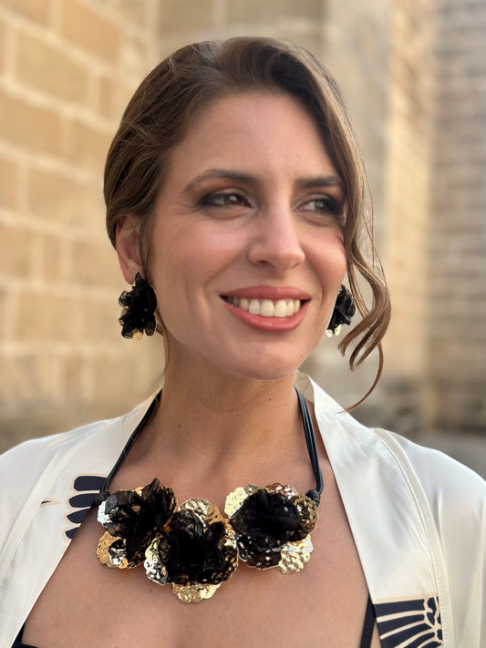 Collar Floral Negro