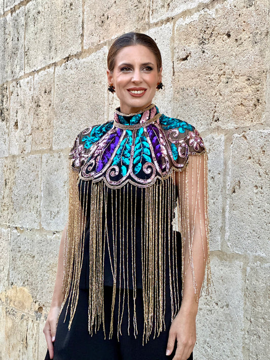Capa de Fiesta de Pedrería Morada/Dorada