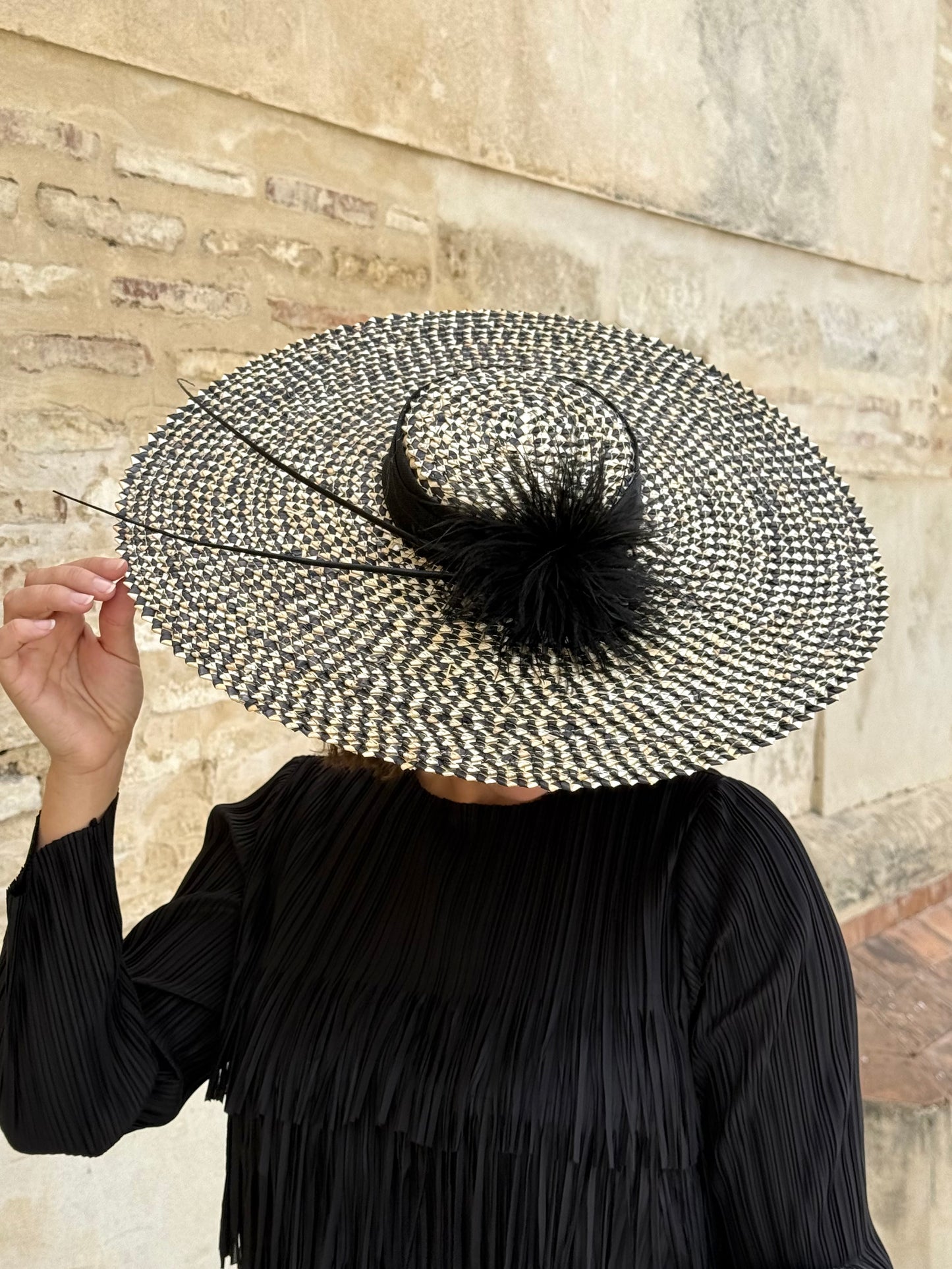 Pamela Elegancia Noir