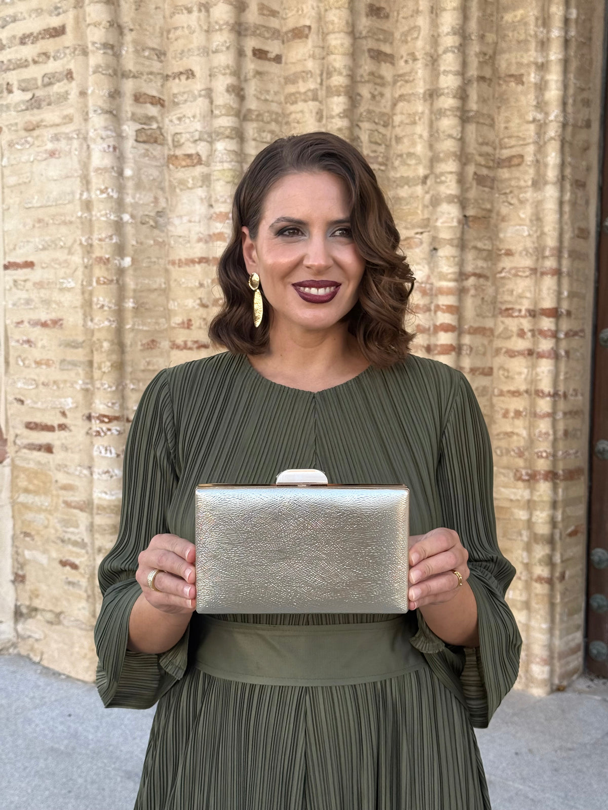 Bolso Clutch Virginia Dorado