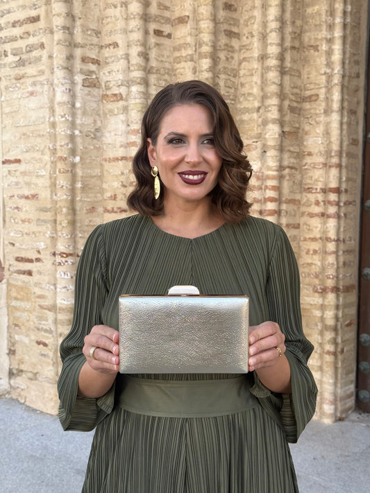 Bolso Clutch Virginia Dorado