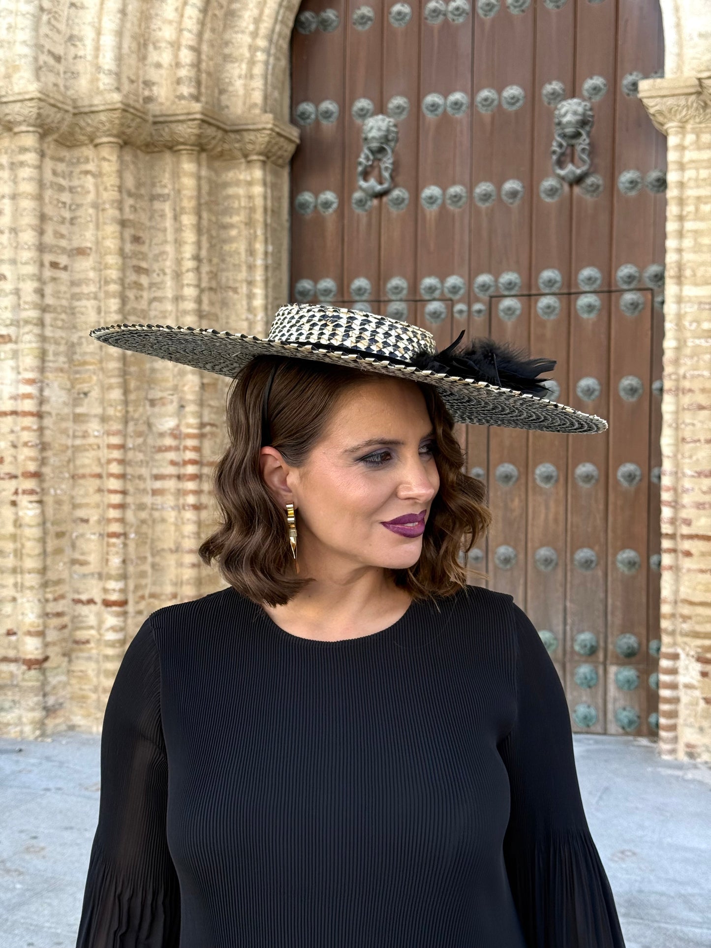 Pamela Bicolor con Plumas Negras