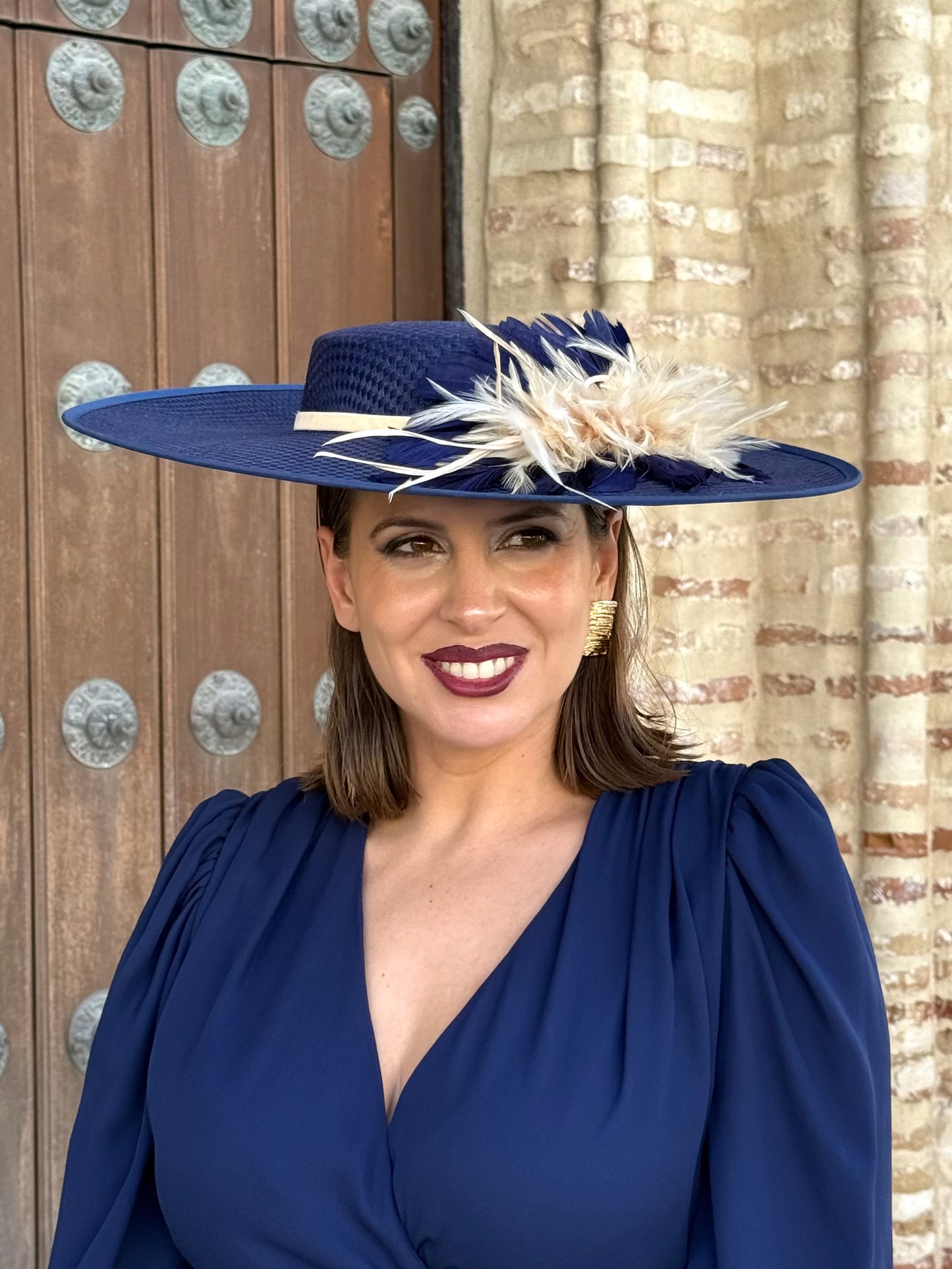 Pamela Azul Marino con Plumas Bicolor