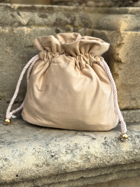Limosnera Alejandra Beige
