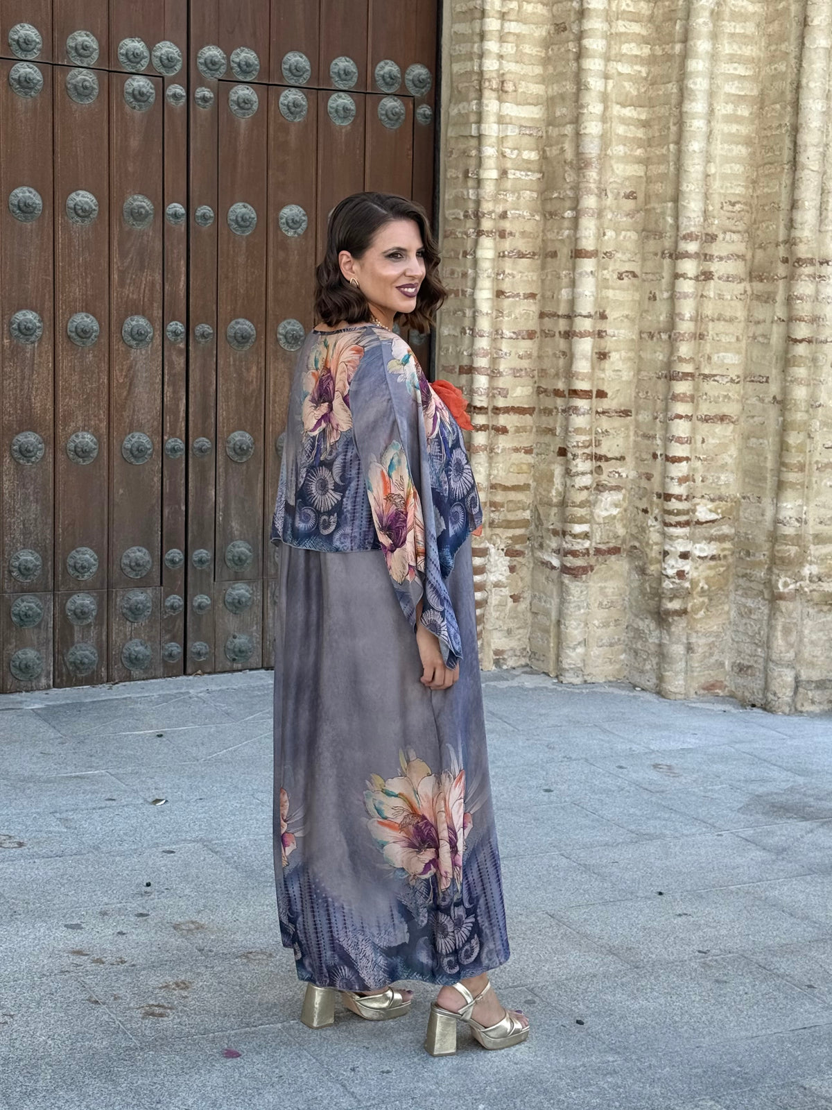 Vestido + Capa Samira Gris