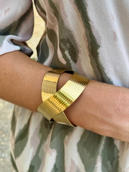 Pulsera Cruzada Dorada
