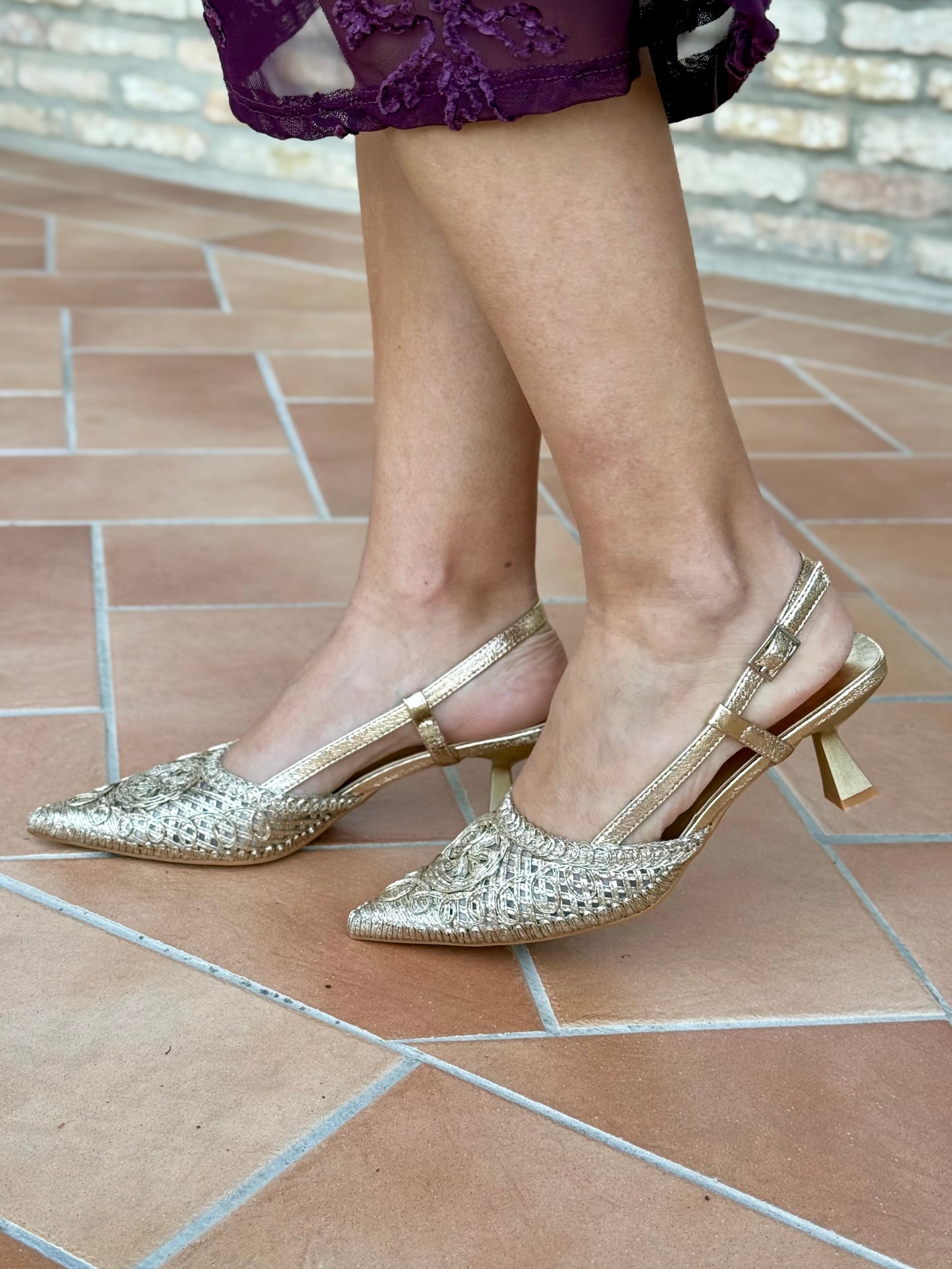 Tacón Salón Dorado