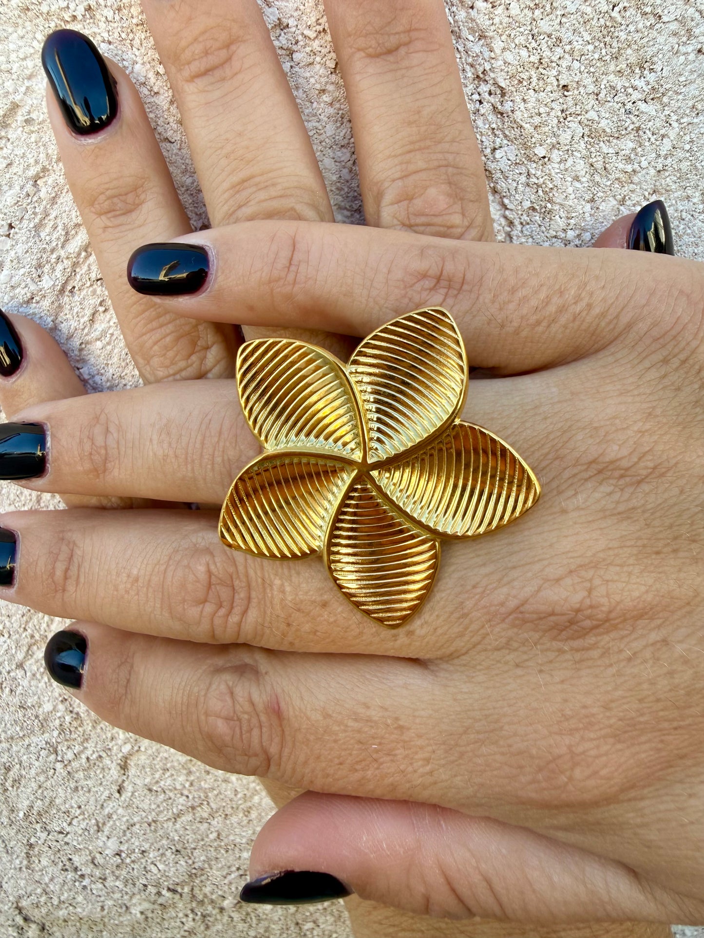 Anillo Pétalos Dorado